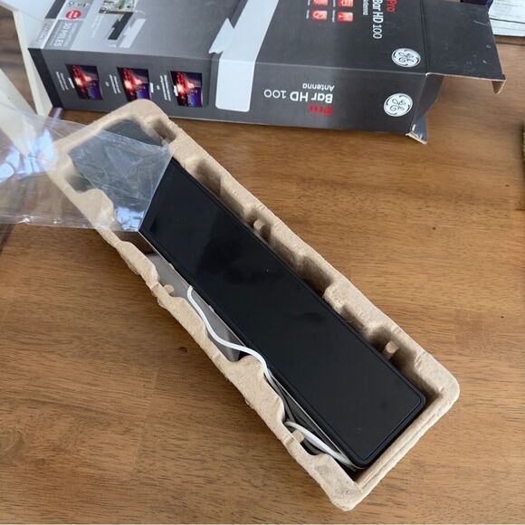 GE Pro HD 100 Antenna New in Box - Picture 1 of 16